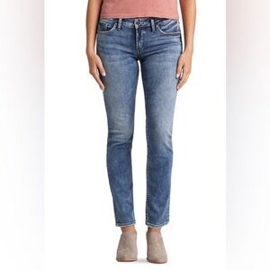 Silver Women's Suki Curvy Mid Rise Straight Leg Jeans Size 30